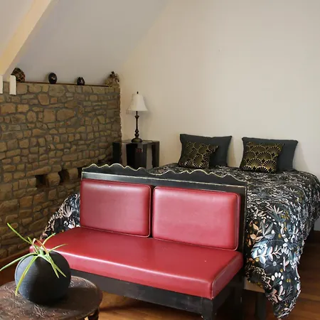 Le Montesser Bed and Breakfast Villebaudon